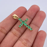 Dije Cruz 1.5gr / 2.8cm / Esmeralda 66 Pts Oro Amarillo 18K (Joya) &
