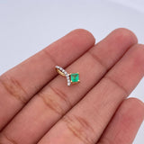 Dije Rombo Lazo Cruzado Esmeralda 0.55gr / 1/2 in / Oro Amarillo 18K %