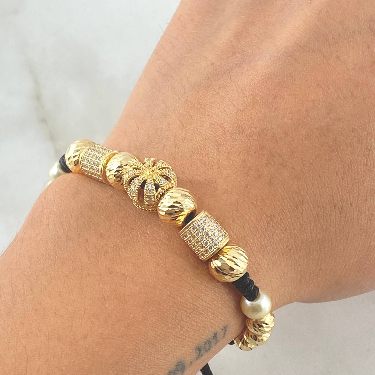 Black Bracelet Charm Crown 10.4gr / 18K Gold ©