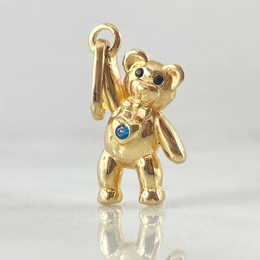 Pendant Bear Hand Up 1.8gr / 2.4cm (0.9in) / 18K Gold ©