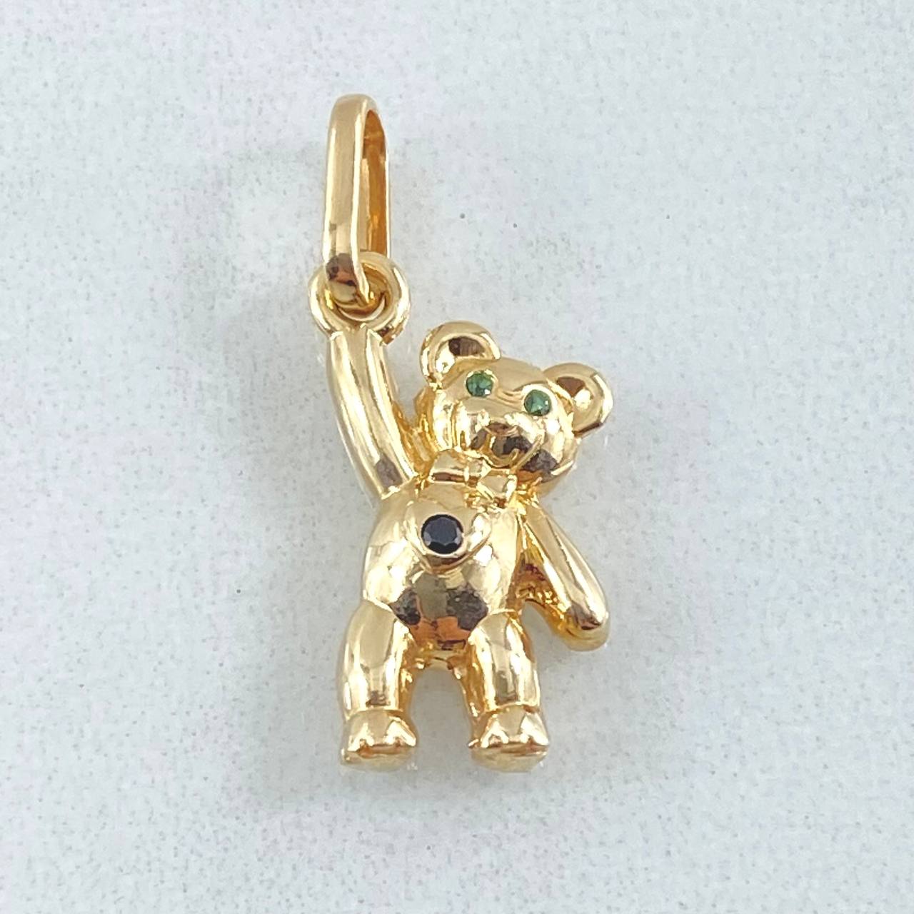 Pendant Bear Hand Up 1.85gr / 2.4cm / 18K Gold ©