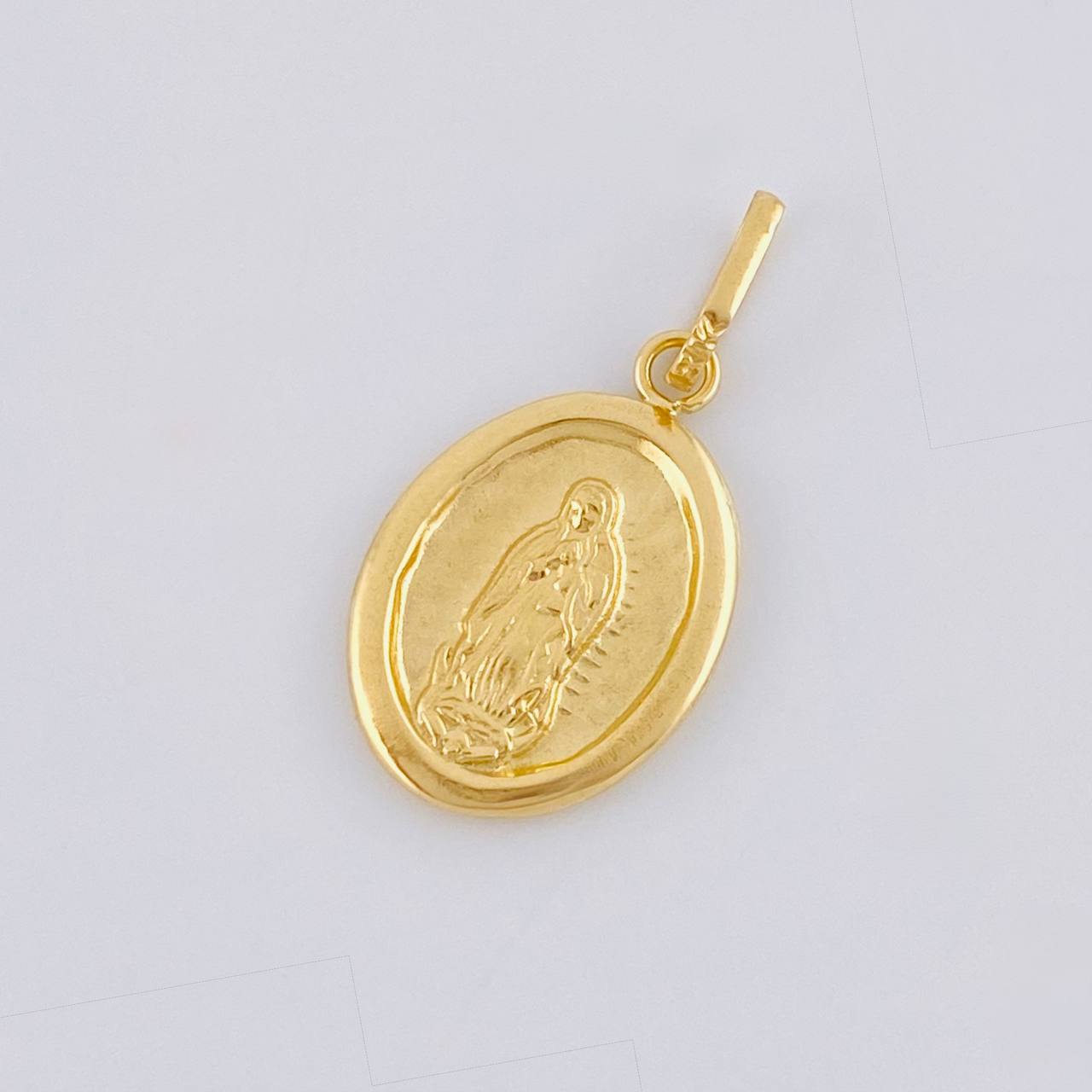Dije Virgen Guadalupe 0.6 g / 3/4 in Oro Amarillo 18K