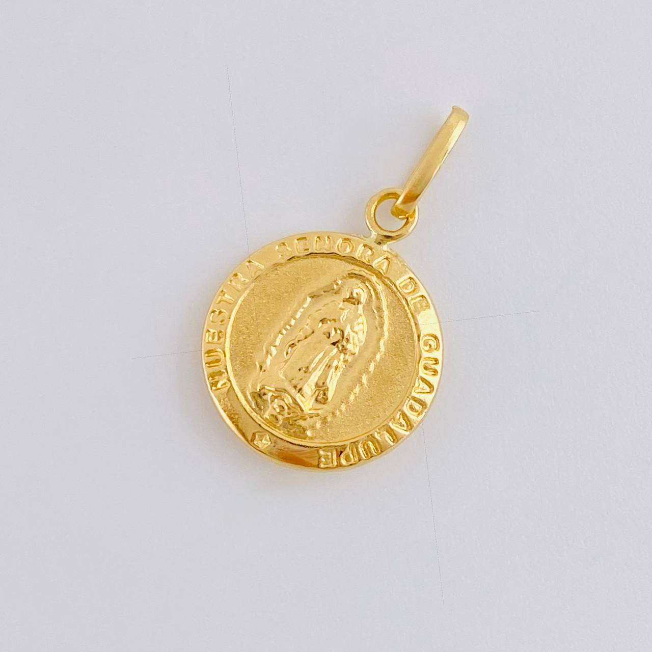 Dije Virgen Guadalupe Mate 0.6 g / 3/4 in Oro Amarillo 18K