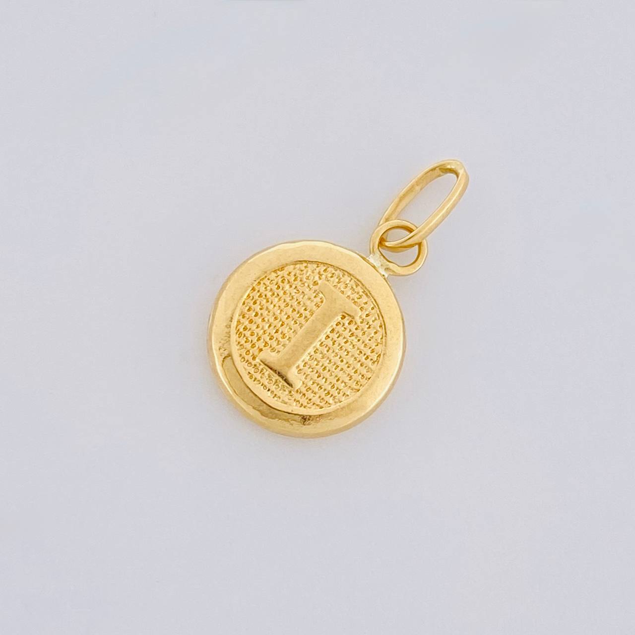 Pendant Circle Letter I 0.45 g / 3/4 in Yellow Gold 18K