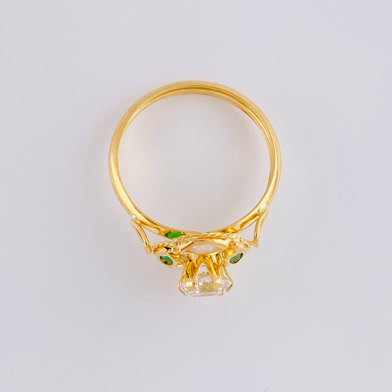 Anillo Solitario Aura Vintage 1.85 g / T7 3/4 Oro Amarillo 18K