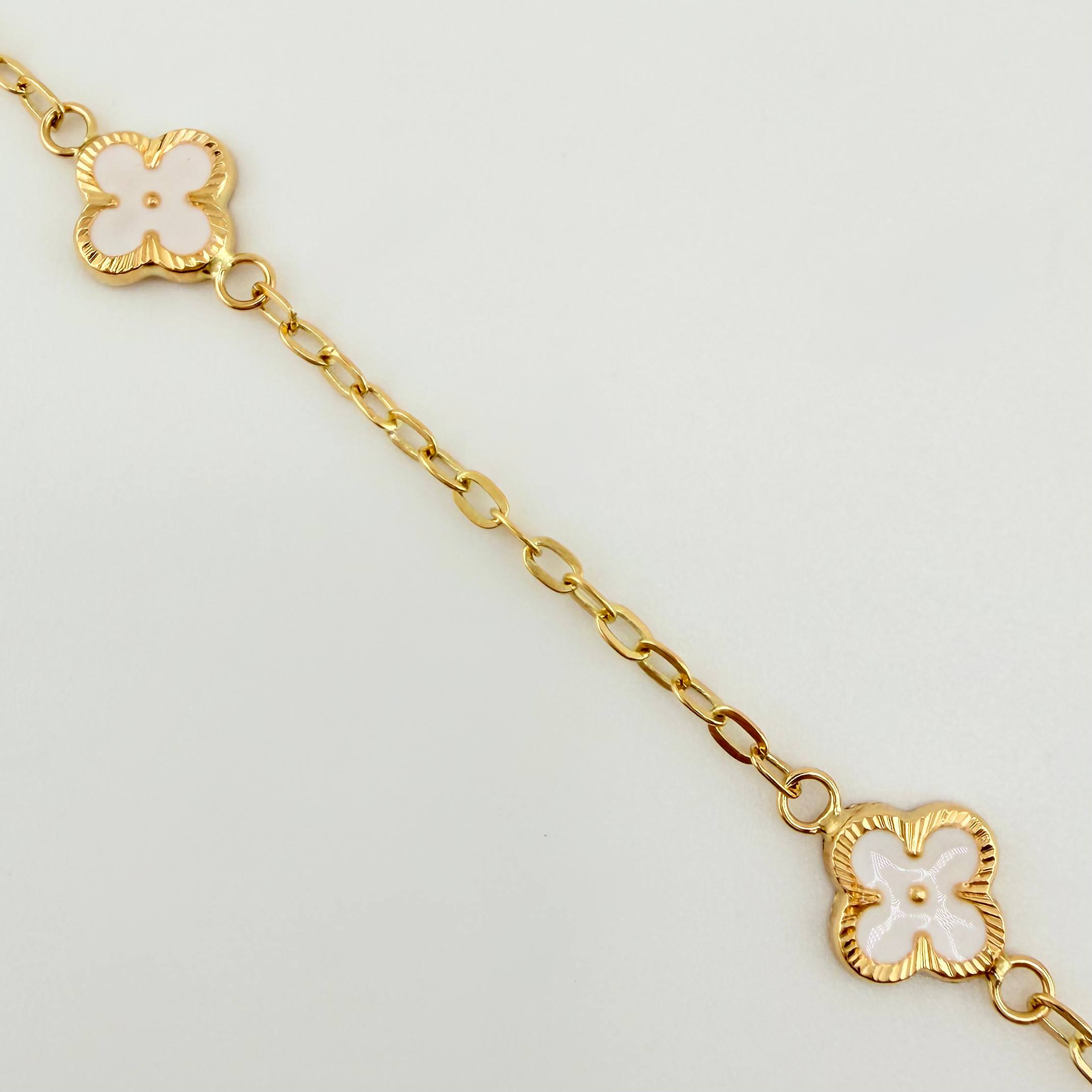 Pulso Cajón Trebol Doble Faz 2.3gr / 7 1/2 in / 8mm Oro Amarillo 18K