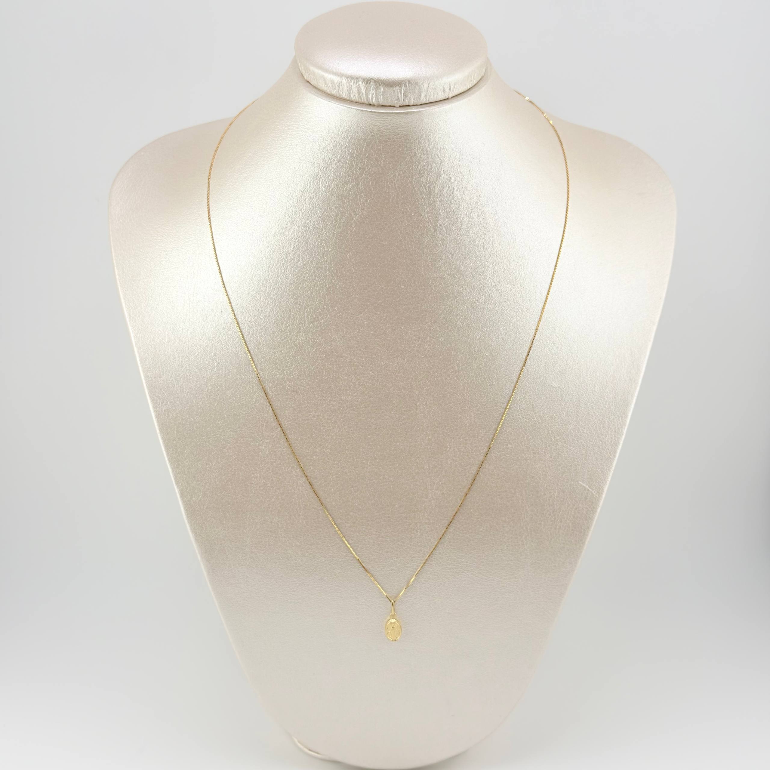 Set Cadena y Dije Veneciana + Virgen Milagrosa 1.25gr / 17 3/4 in / 0.6mm Oro Amarillo 18K