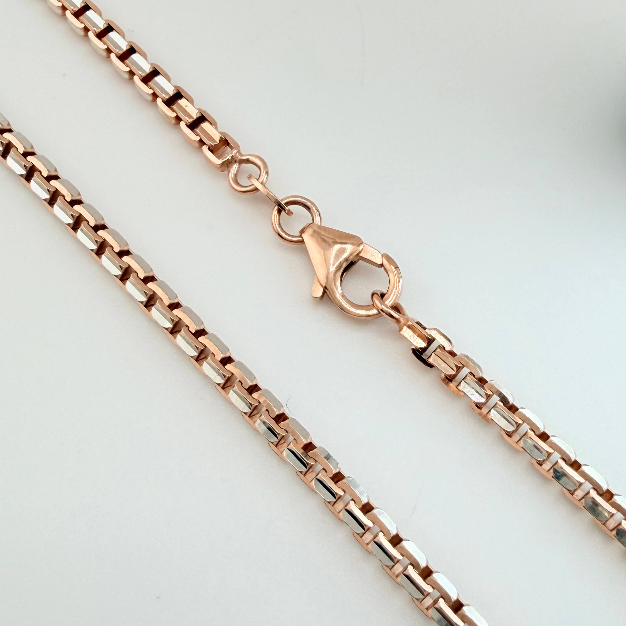 Cadena Veneciana Redonda 20.45gr / 27 1/2 in / 2.2mm Dos Oros Blanco Rosa +3 18K