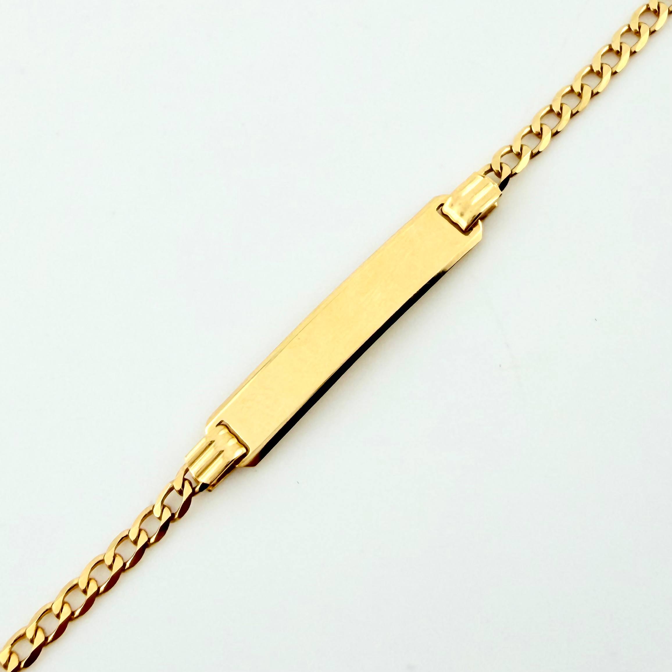 Pulso Bebé Cubano Placa Rectangular 2.65gr / 6 1/4 in / 2.3mm Oro Amarillo +1 18K