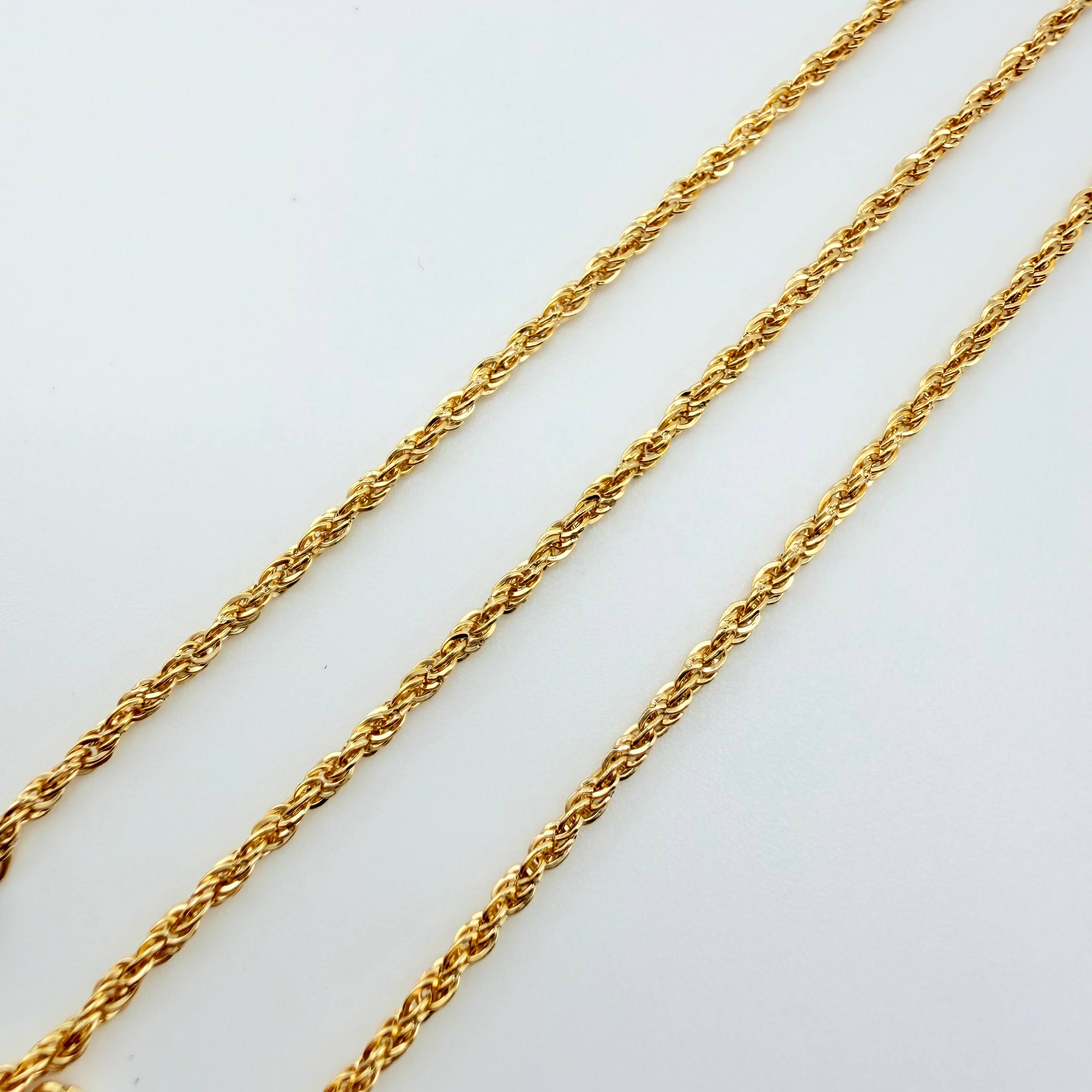 Cadena Lazo 1.6gr / 17 3/4 in / 1.6mm Oro Amarillo +3 18K