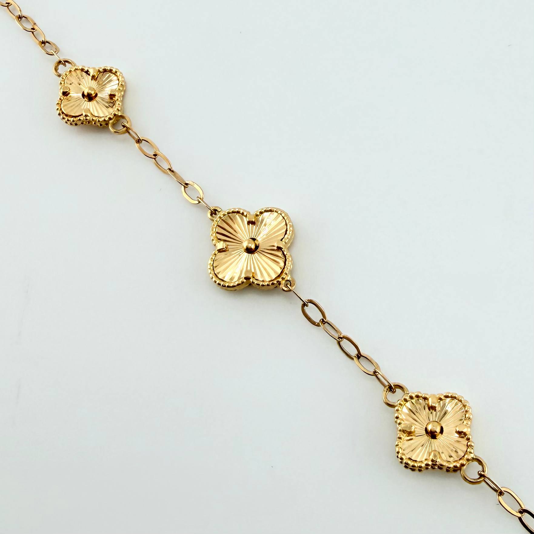 Pulso Trebol Diamantado 5.1gr / 7 3/4 in / 11.3mm Oro Amarillo Nac.Esp. 18K