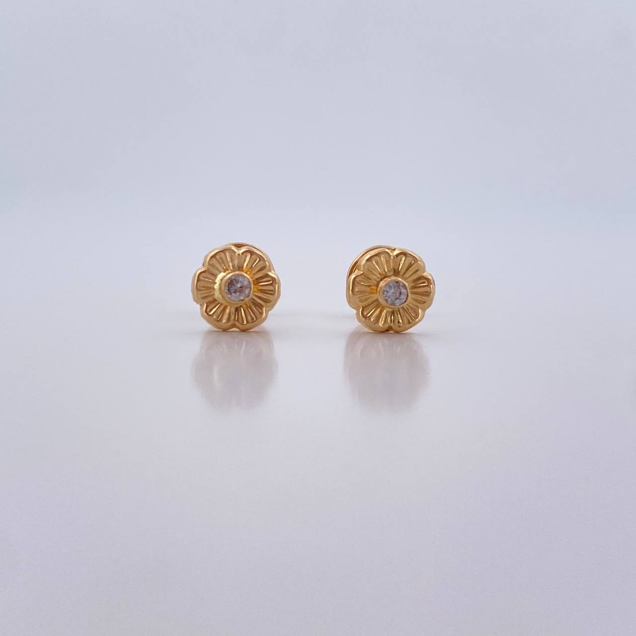 Stud Earrings Flower 0.6gr / White Zircon Yellow Gold 18K $