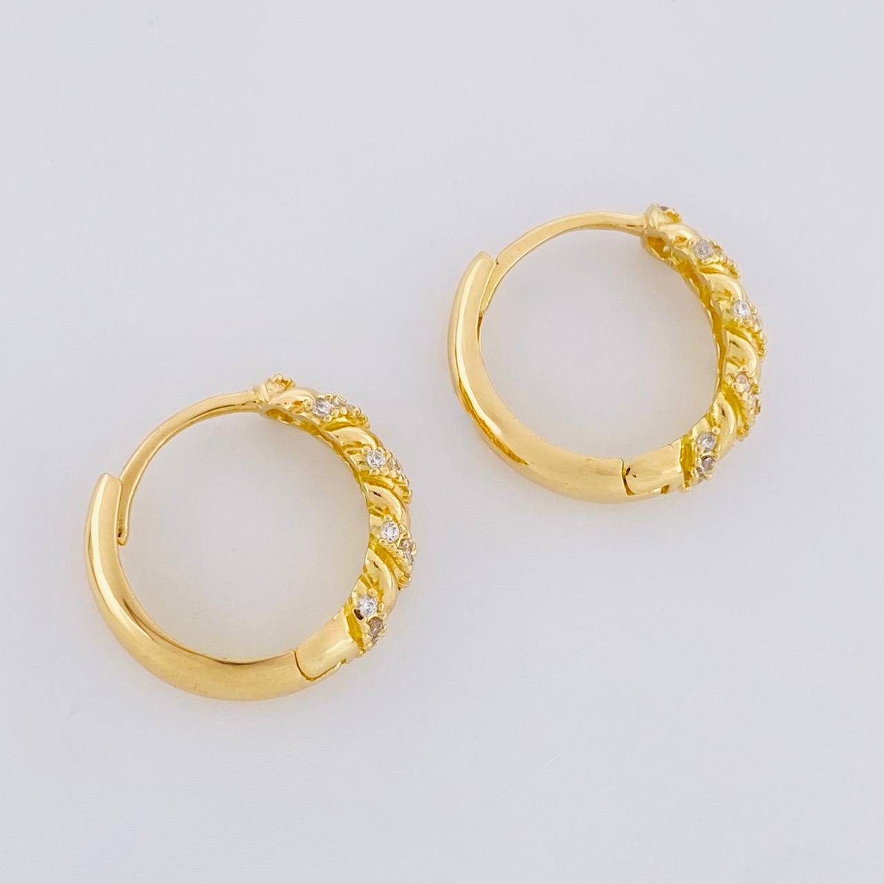 Candongas Rubi 3.6g / 3/4 in Oro Amarillo 18K