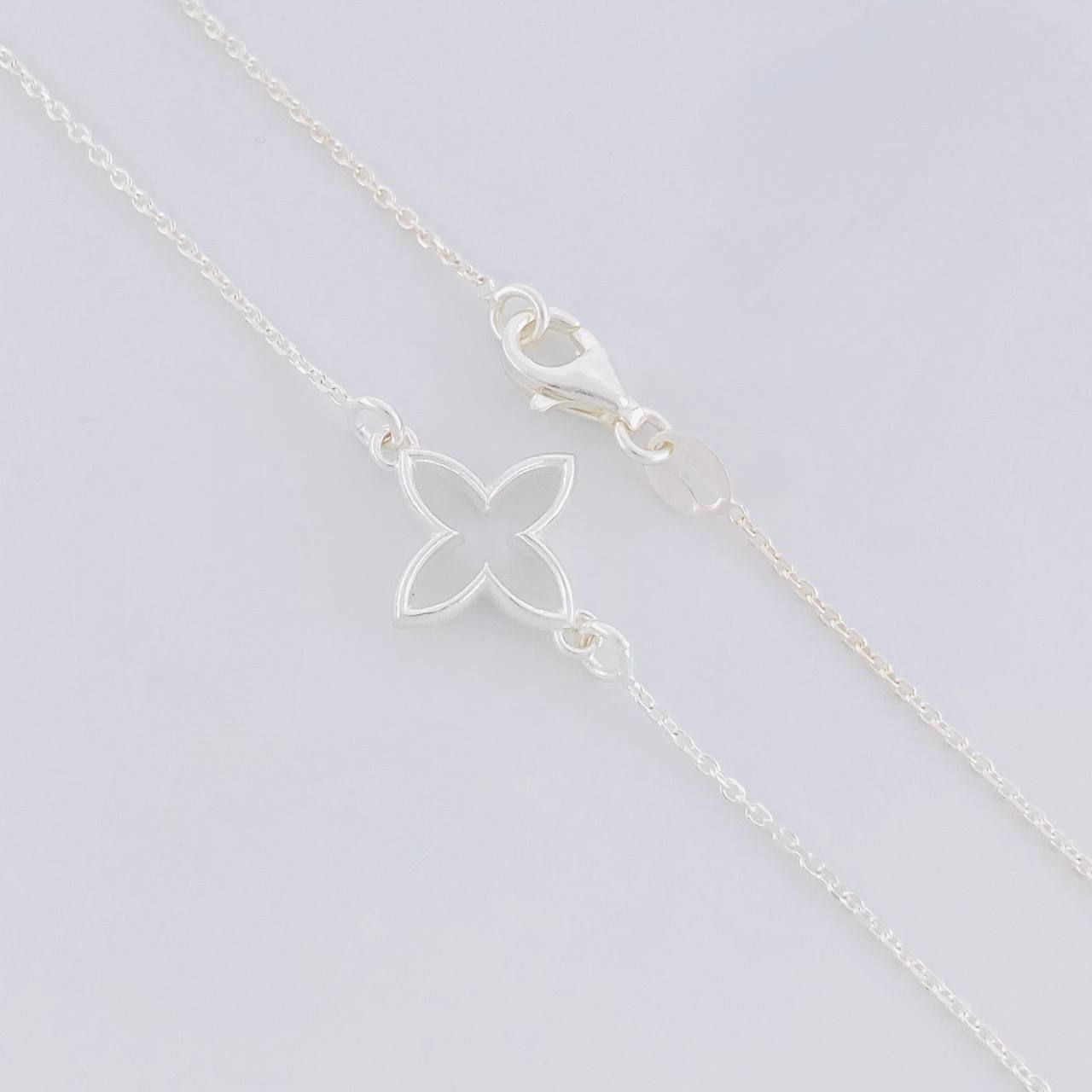 Cadena Aro Seguido Treboles 5.85g / 24 in / 1.1mm Plata 925
