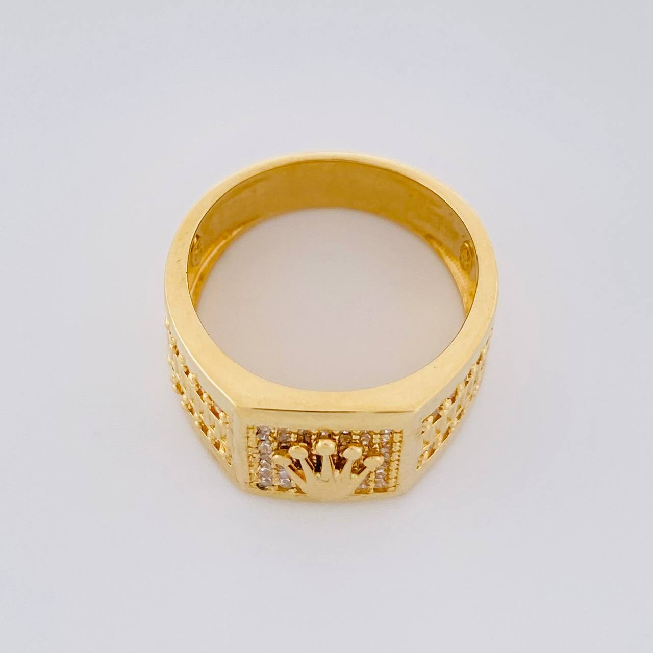 Anillo Sello Corona 9.5g / T7 1/4 Oro Amarillo 18K