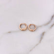 Candongas Carril Doble 0.95gr / 1cm / Circones Negros Oro Rosa 18K $