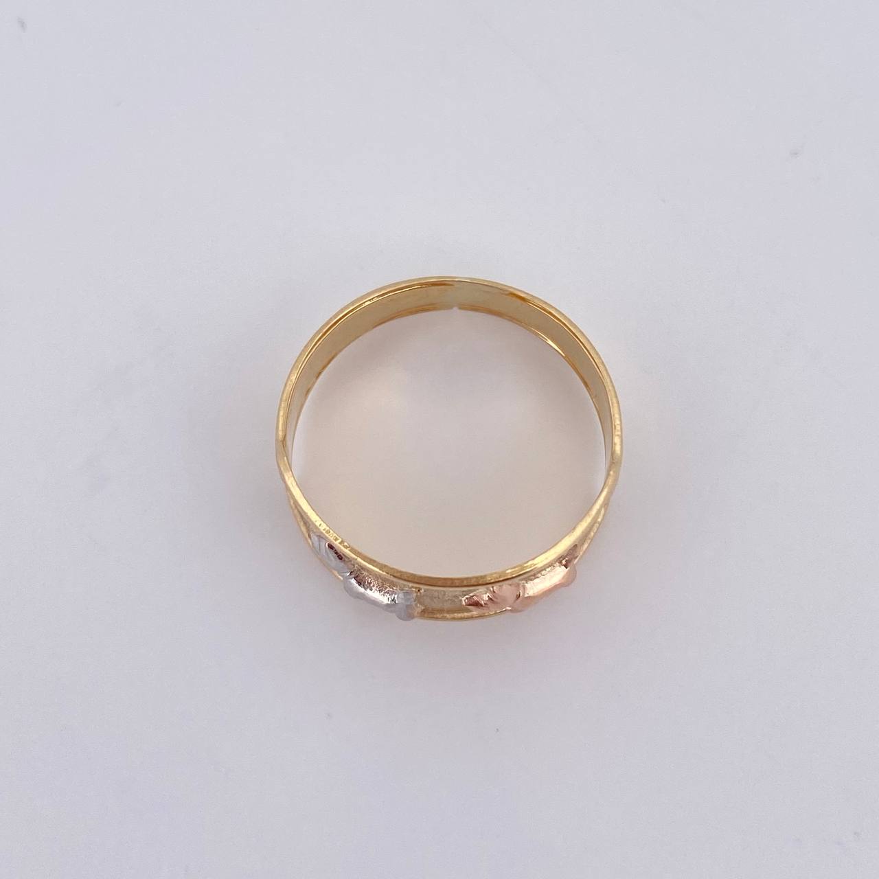 Dog Ring 1.7gr / Size 6 1/4 / 18K Gold &