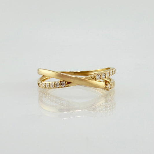 Anillo Carriles Cruzados 1.85gr / T8 1/2 / Oro Amarillo 18K ©