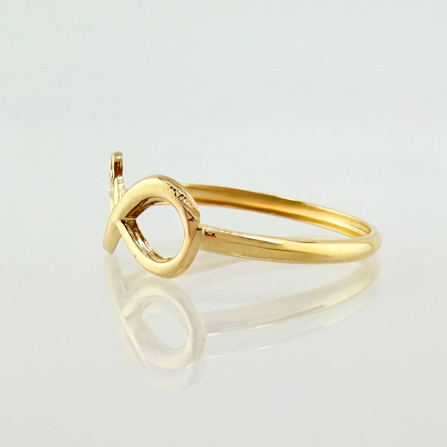 Anillo Infinito Corazón 0.6gr / T6 1/2 / Oro Amarillo 18K ©