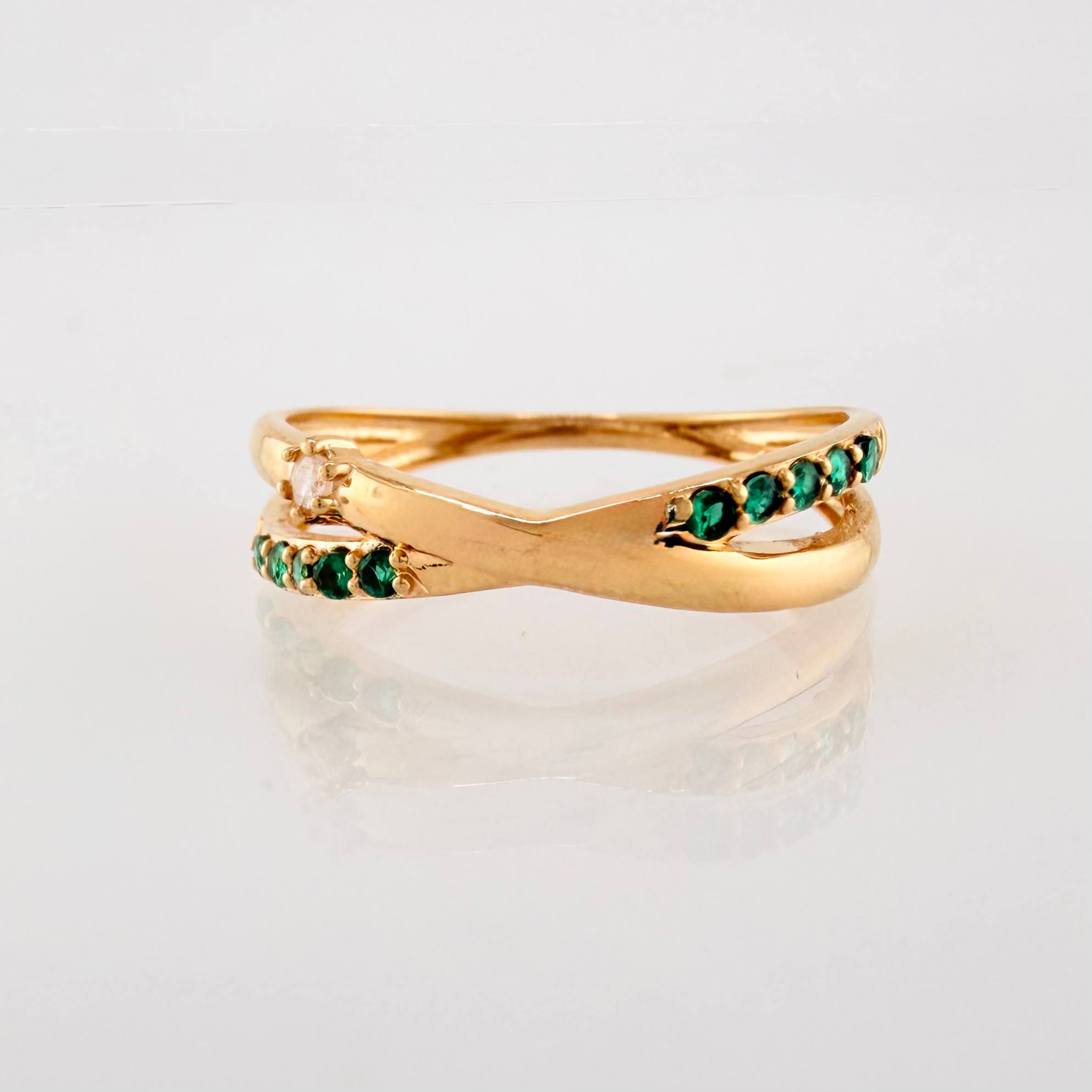 Anillo Carriles Cruzados 1.55gr / T5 3/4 / Oro Amarillo 18K ©