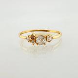 Anillo Solitario Flores Delicadas 0.85gr / T6 1/2 / Oro Amarillo 18K