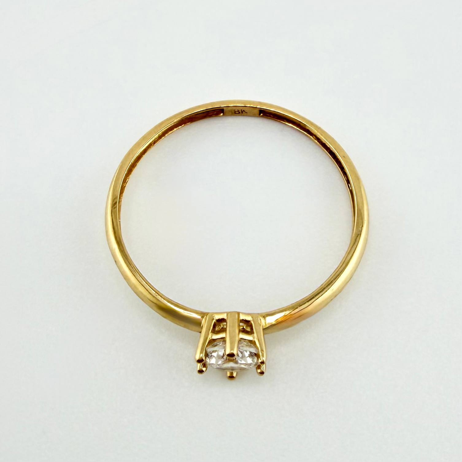 Anillo Solitario 1.2gr / T7 1/2 / Oro Amarillo 18K ©