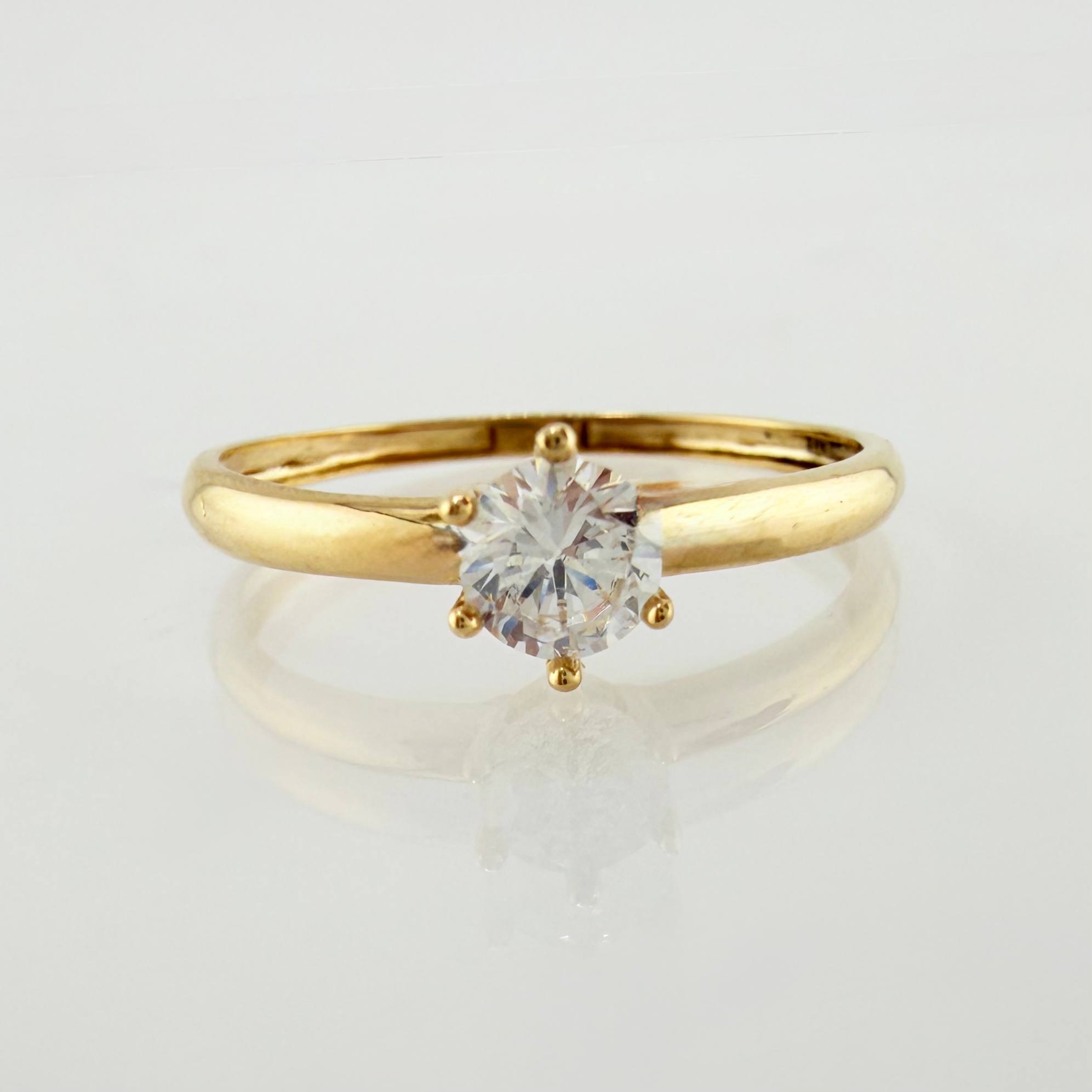 Anillo Solitario 1.2gr / T7 1/2 / Oro Amarillo 18K ©