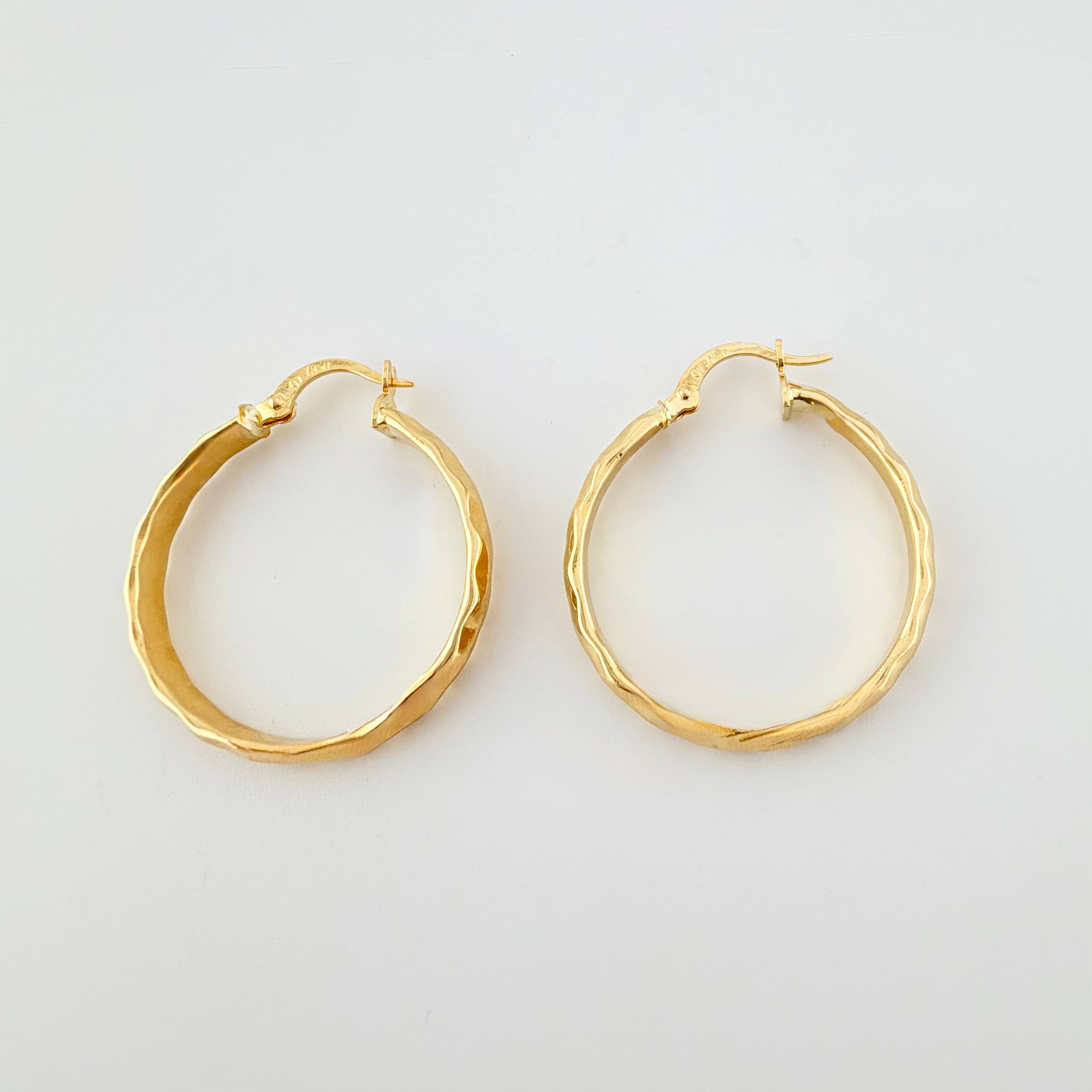 Candongas Lary 2.7gr / 1 1/2 in / Oro Amarillo 18K