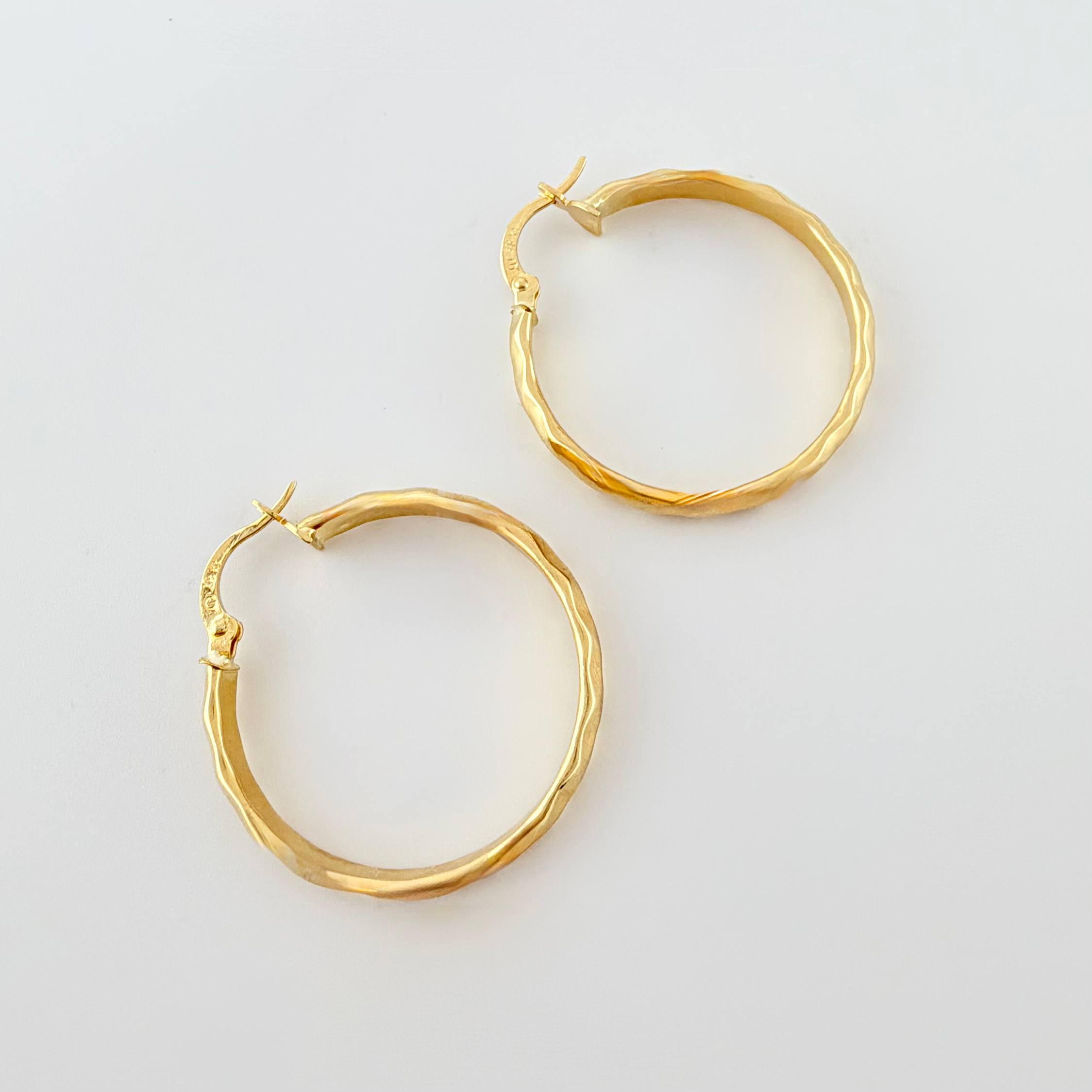 Candongas Lary 2.75gr / 1 1/2 in / Oro Amarillo 18K