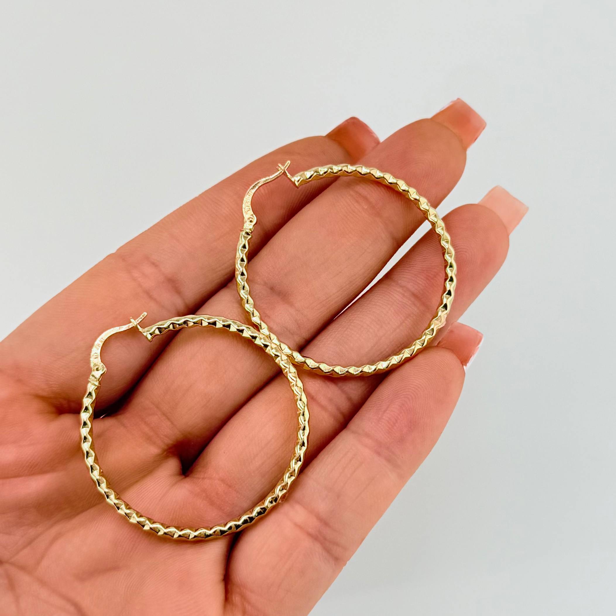 Candongas Kataleya 2.85gr / 1 1/2 in / Oro Amarillo 18K