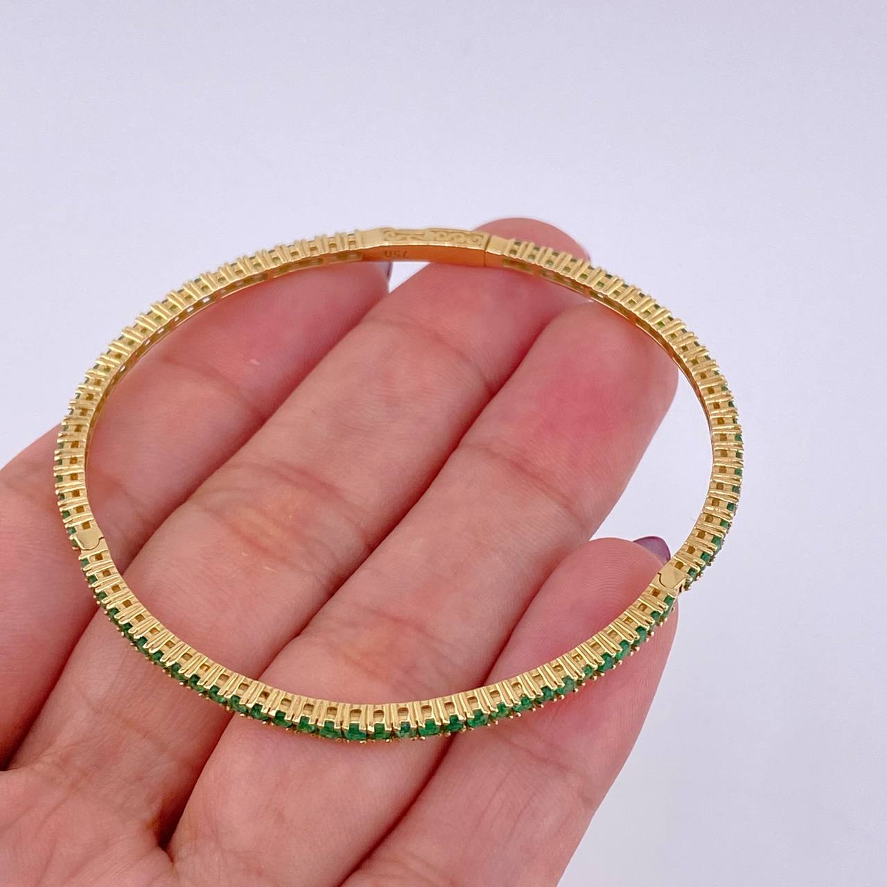 Pulso Tenis Esmeralda 2,60 Qts 6.7 g / 7 1/4 in / 2.1 mm Oro Amarillo 18K