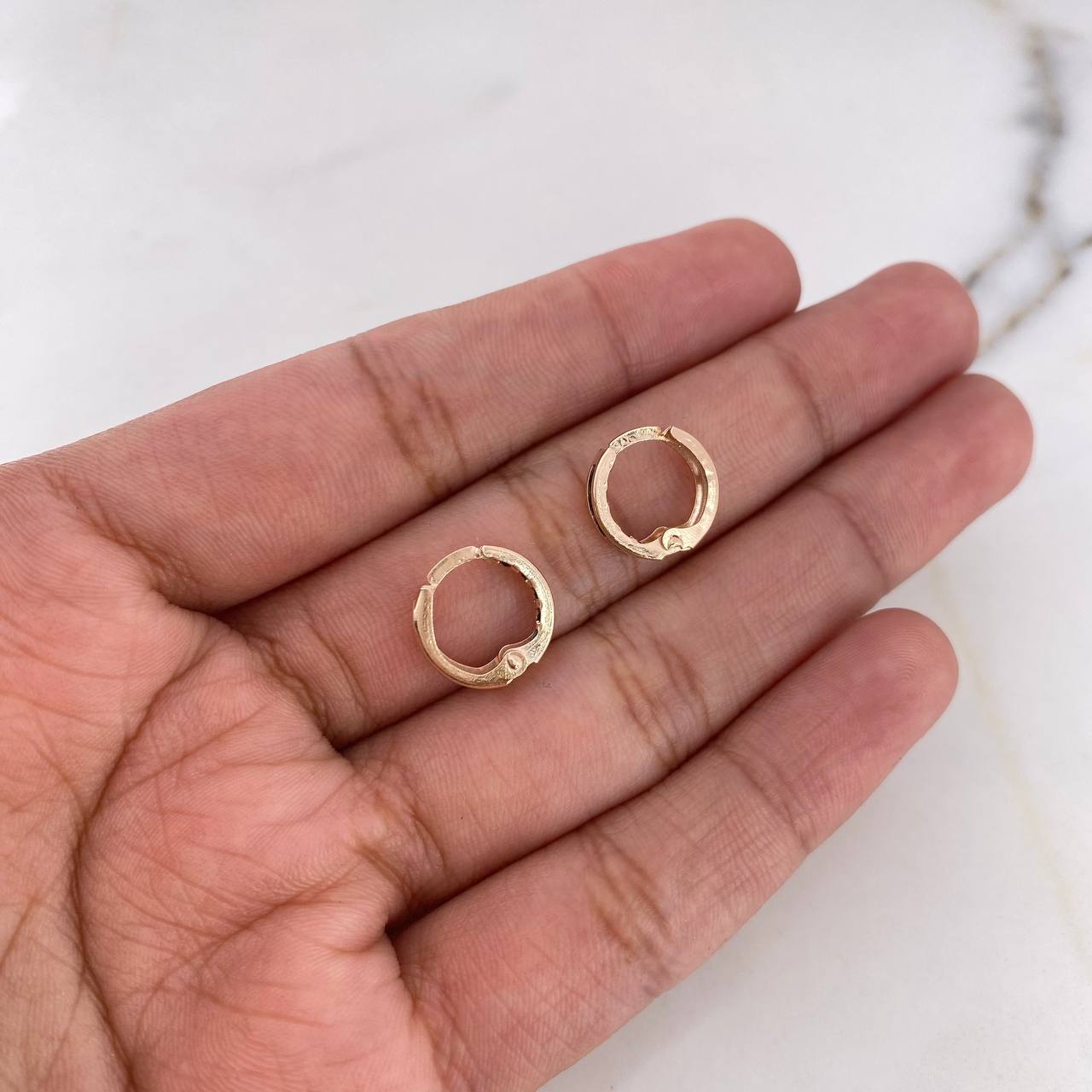 Candongas Carril Doble 0.95gr / 1cm / Circones Negros Oro Rosa 18K &