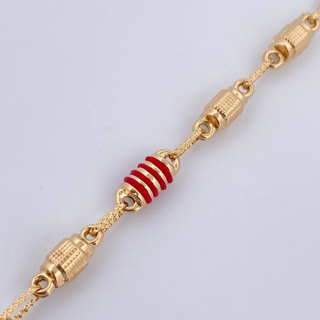 Bracelet 5.3gr / 8.3in / 18K Gold &