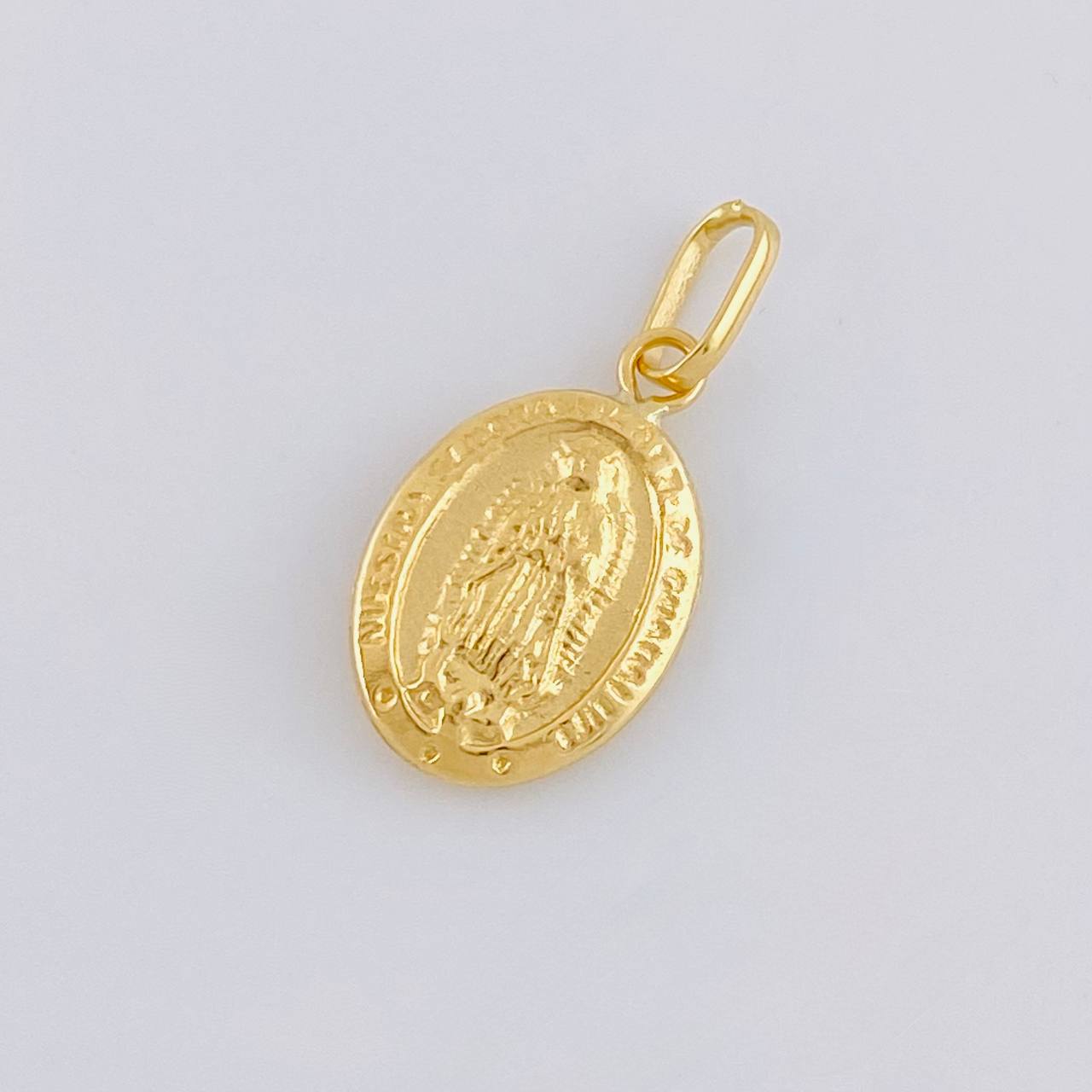 Dije Virgen Guadalupe 0.65 g / 3/4 in Oro Amarillo 18K