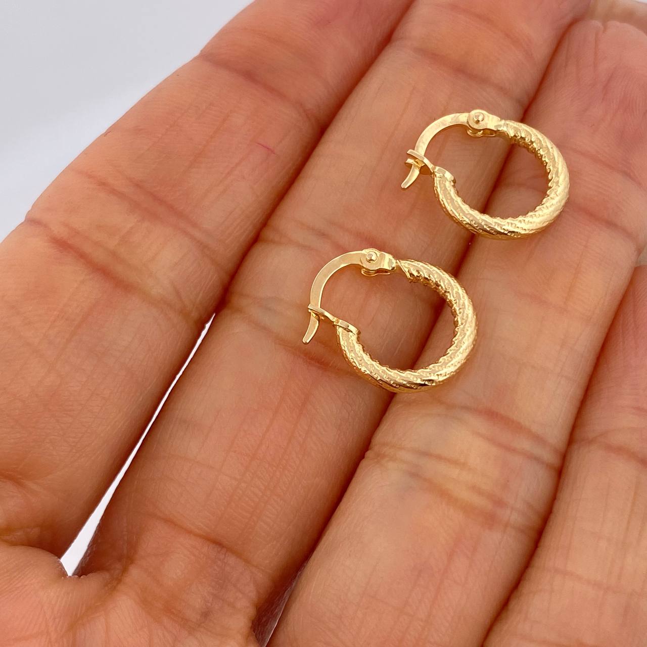 Hoop Earrings Carly 0.95gr / 1.5cm / 18K Gold &