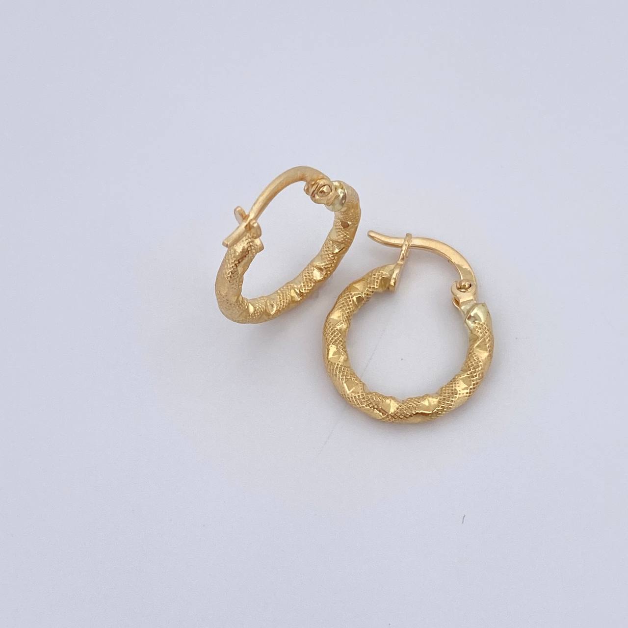 Hoop Earrings Kataleya 1.1gr / 1.6cm (0.6in) / 18K Gold &