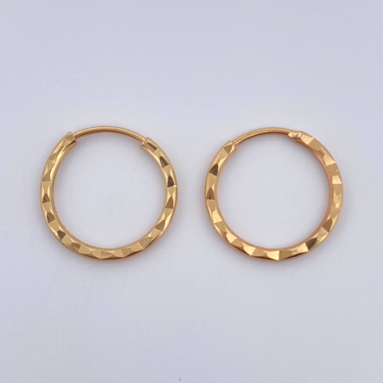 Hoop Earrings Grooved Hoop 0.65gr / 1.3cm / 18K Gold &