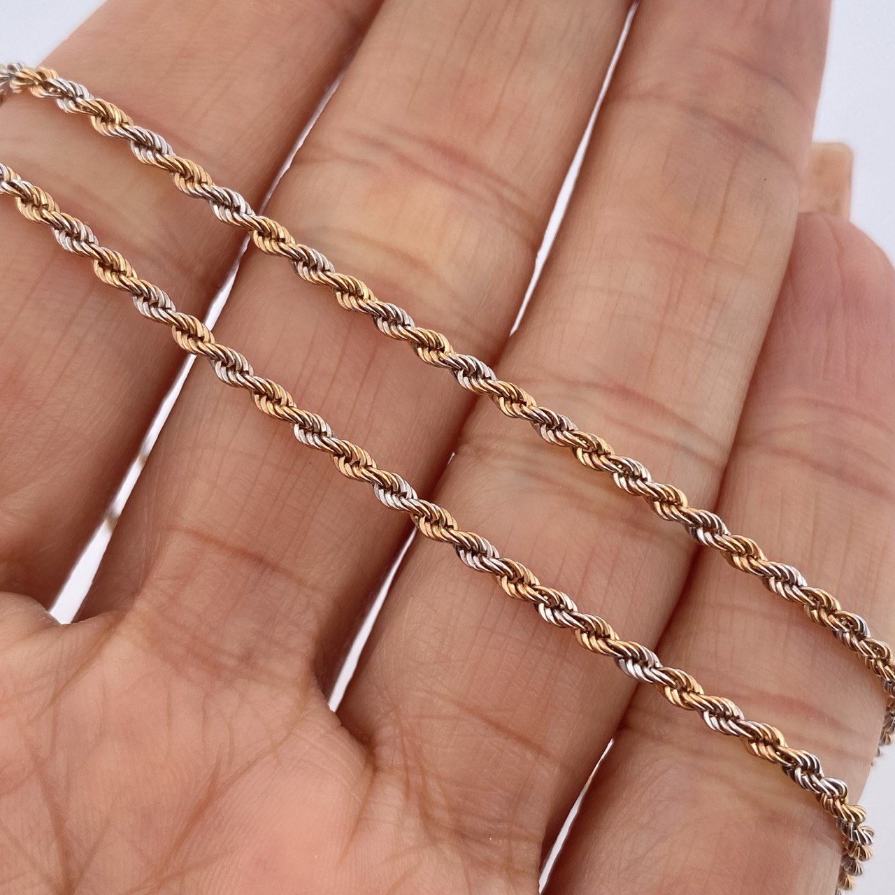 Rope Chain 3.45gr / 23 1/2 in / Three Golds +3 18K &