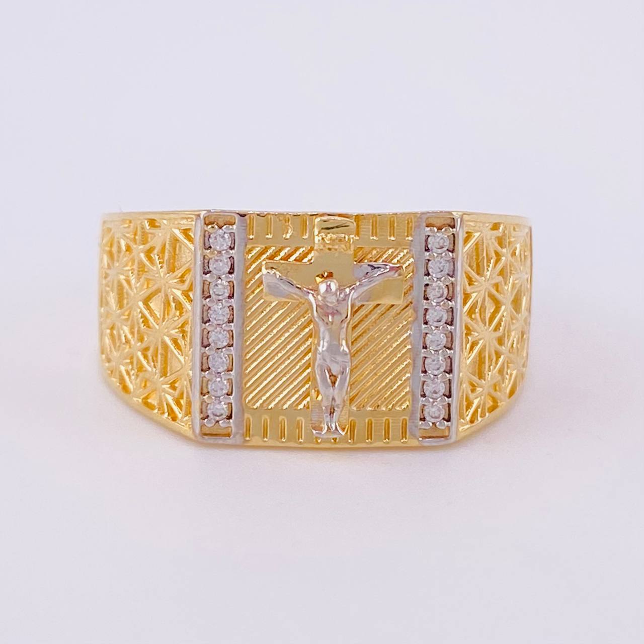 Anillo Cristo Enmallado 8.8g / T8 3/4 Dos Oros Amarillo Blanco 18K