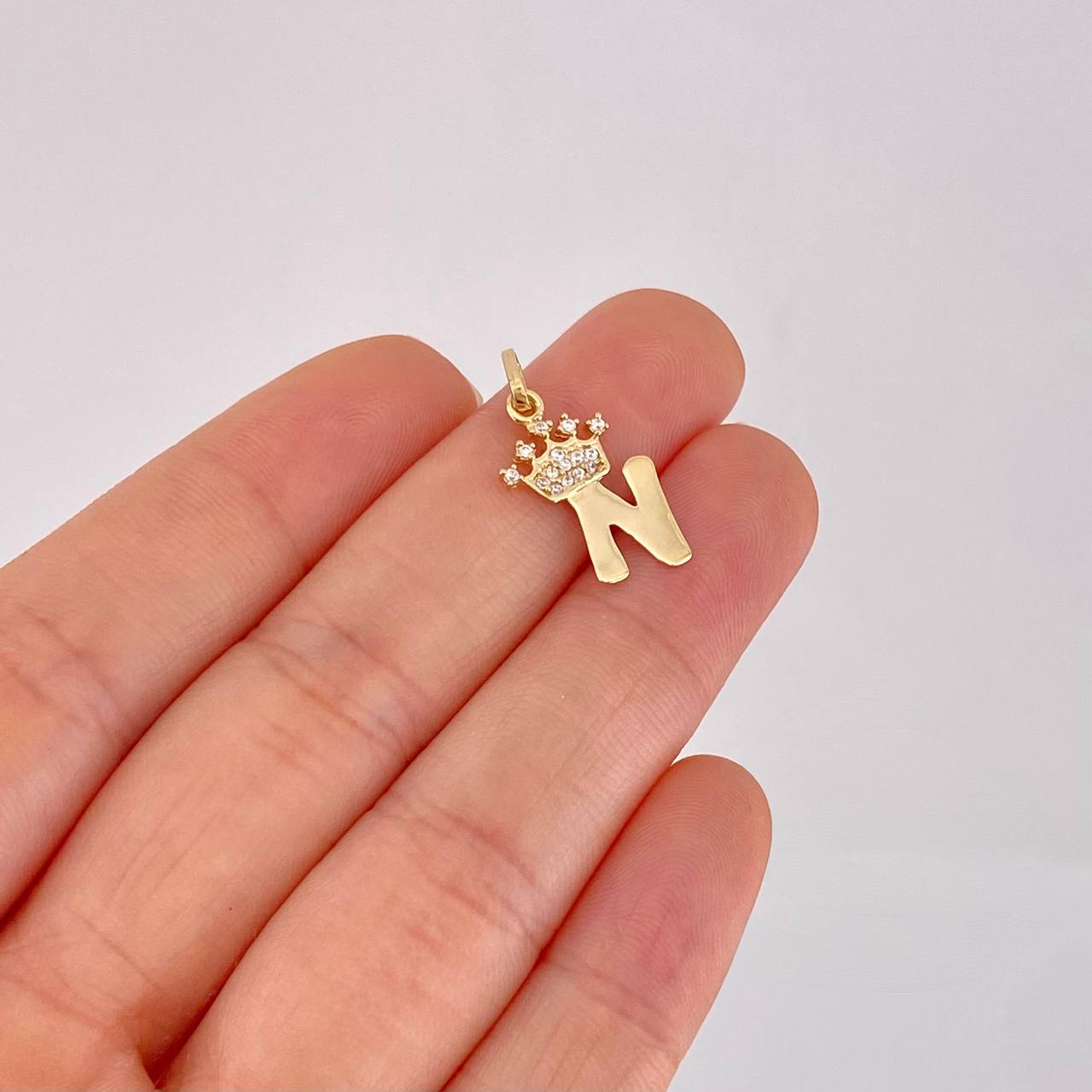 Pendant Letter N Crown 0.85g / 1 in Yellow Gold 18K