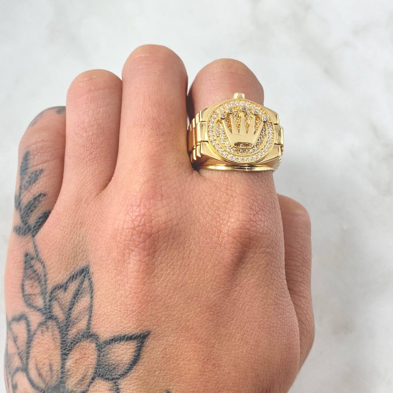 Anillo Correa Corona 9.6gr / T8 1/2 / Oro Amarillo 18K ©