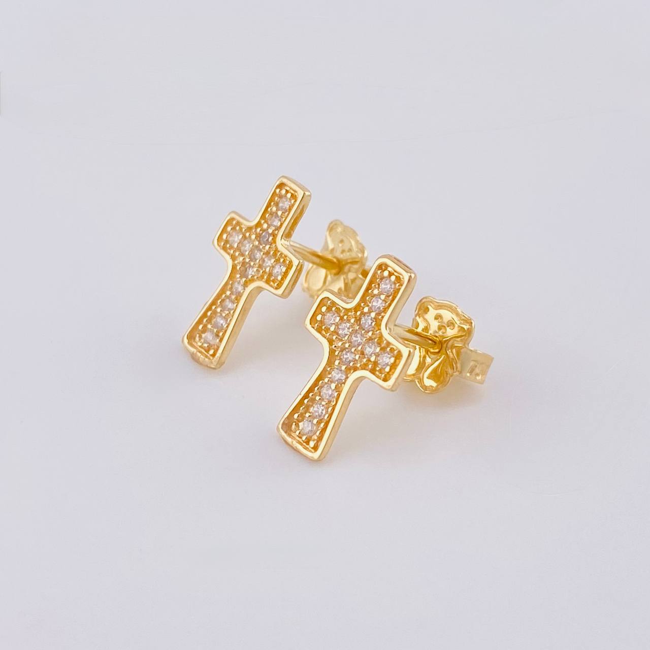 Topos Cruz 1.5 g / 1/2 in Oro Amarillo 18K