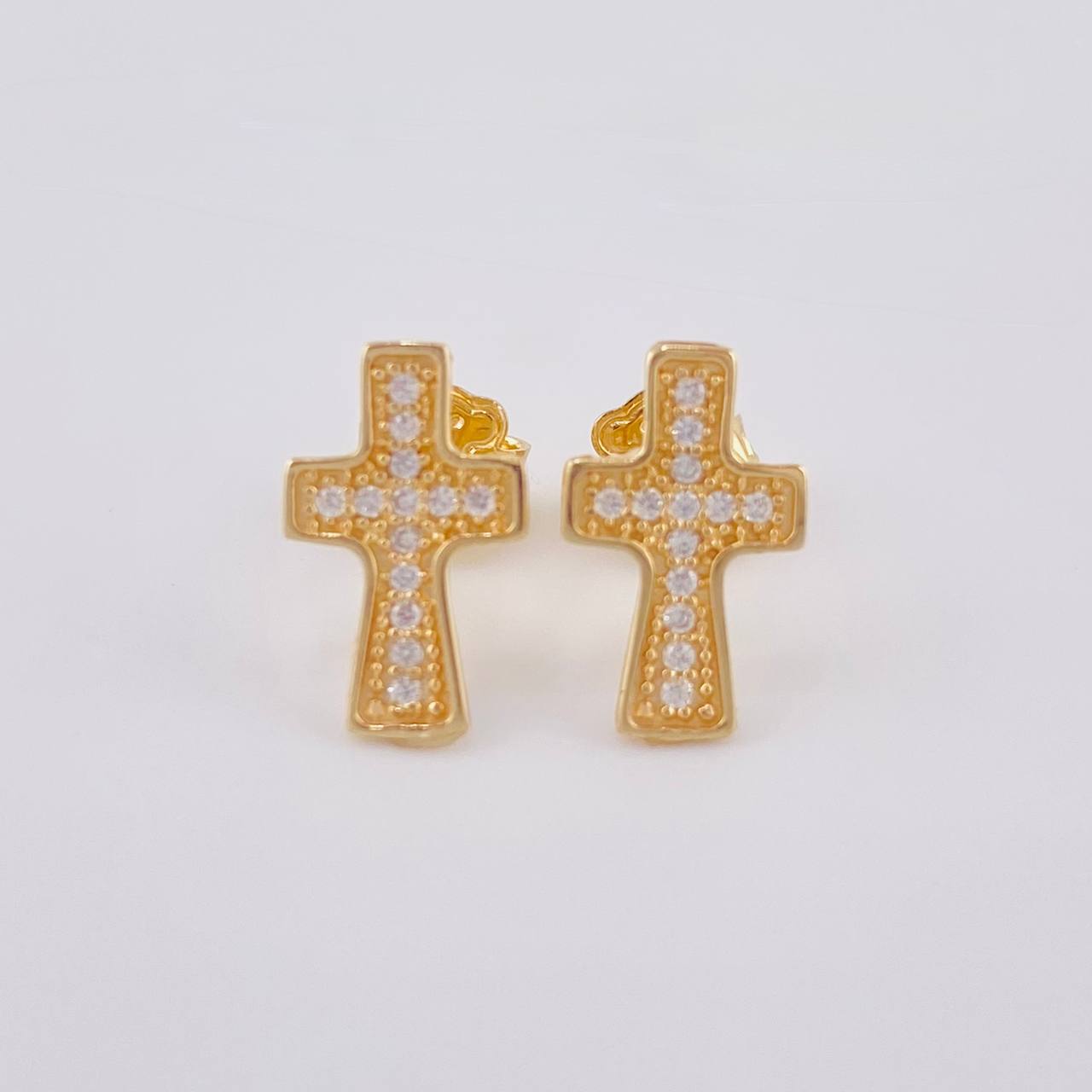 Topos Cruz 1.5 g / 1/2 in Oro Amarillo 18K
