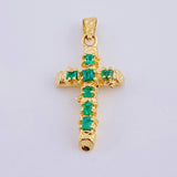 Pendant Cross Trunk Flat Tips Emerald 1.8 Qts 2.85 g / 1 1/2 in 18K Yellow Gold