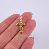 Pendant Cross Trunk Flat Tips Emerald 1.8 Qts 2.85 g / 1 1/2 in 18K Yellow Gold