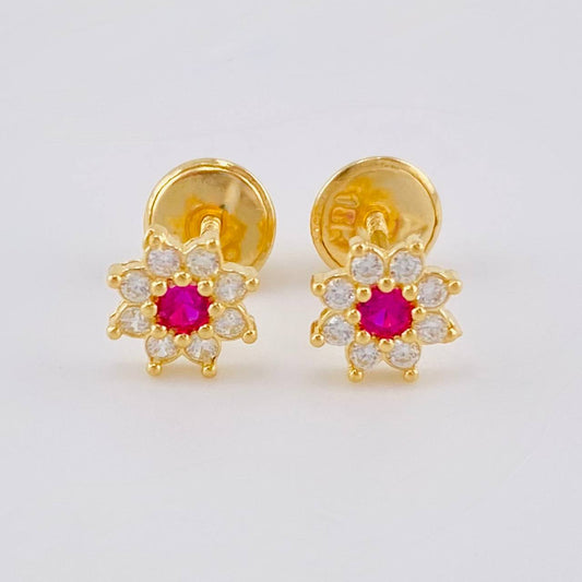 Topos Flor Estrellada 0.85 g / in / 6 mm Oro Amarillo 18K