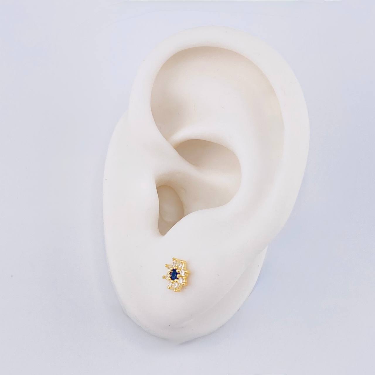 Topos Flor Estrellada 0.85 g / in / 6 mm Oro Amarillo 18K