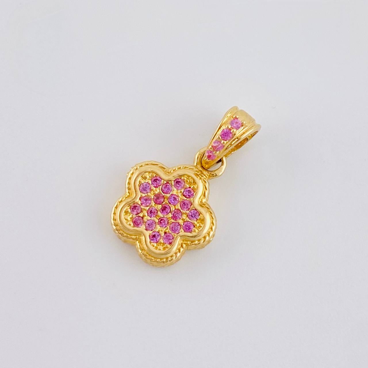 Dije Flor 1.5 g / 3/4 in Oro Amarillo 18K