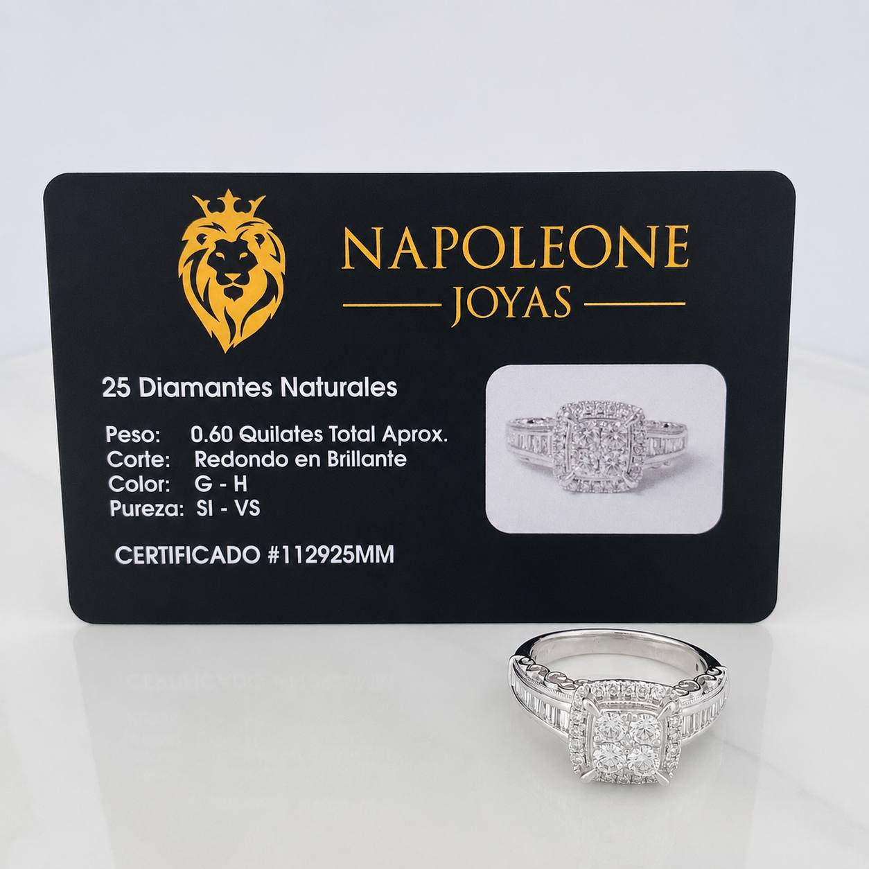 Anillo Bisel Cuadrado Diamantes 87 Pts 5.19 g / T8 1/2 Oro Blanco 18K