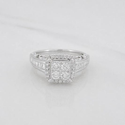 Anillo Bisel Cuadrado Diamantes 87 Pts 5.19 g / T8 1/2 Oro Blanco 18K
